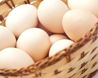 В Японии популярны яйца с белыми желтками